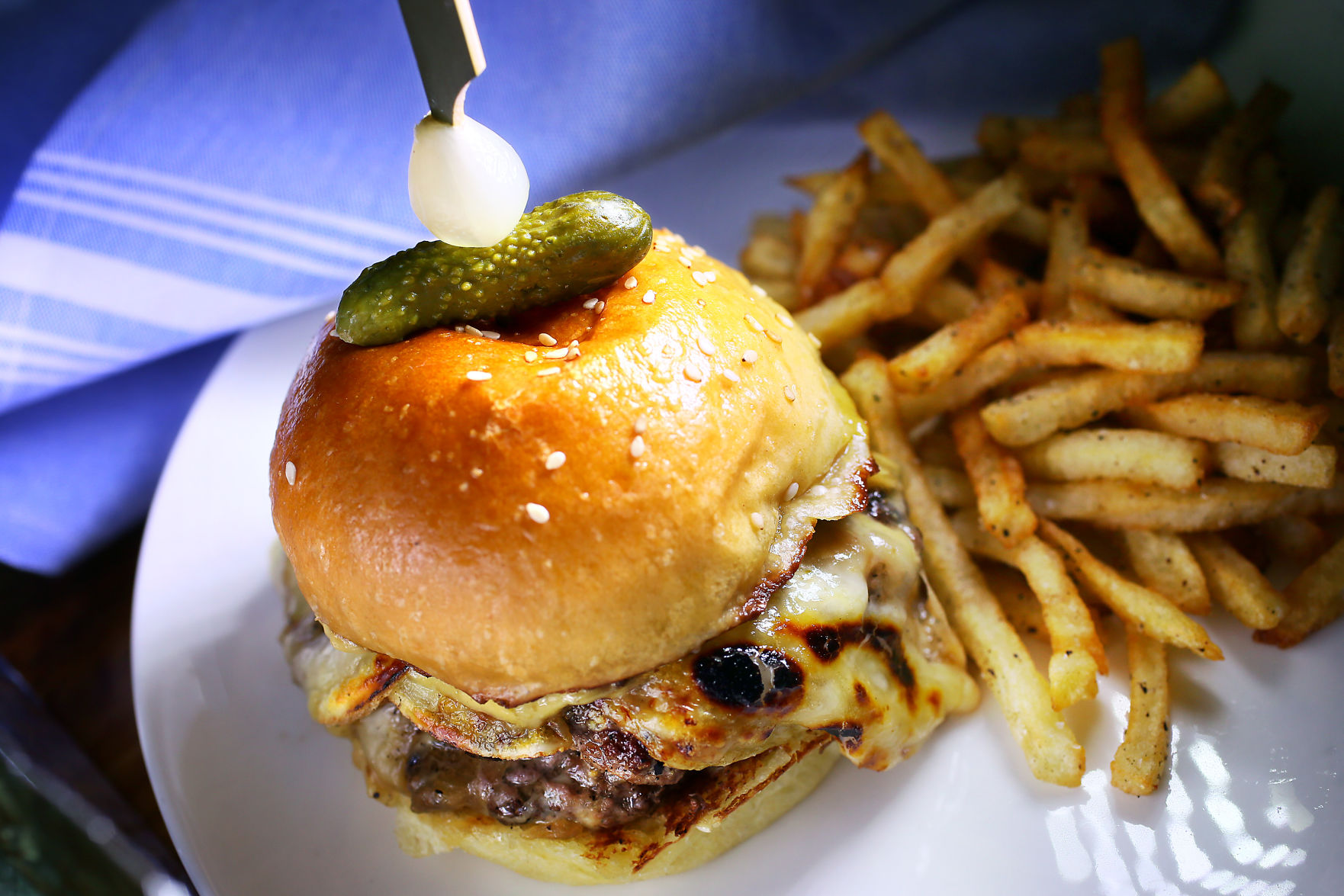 burger bar felix food.jpg